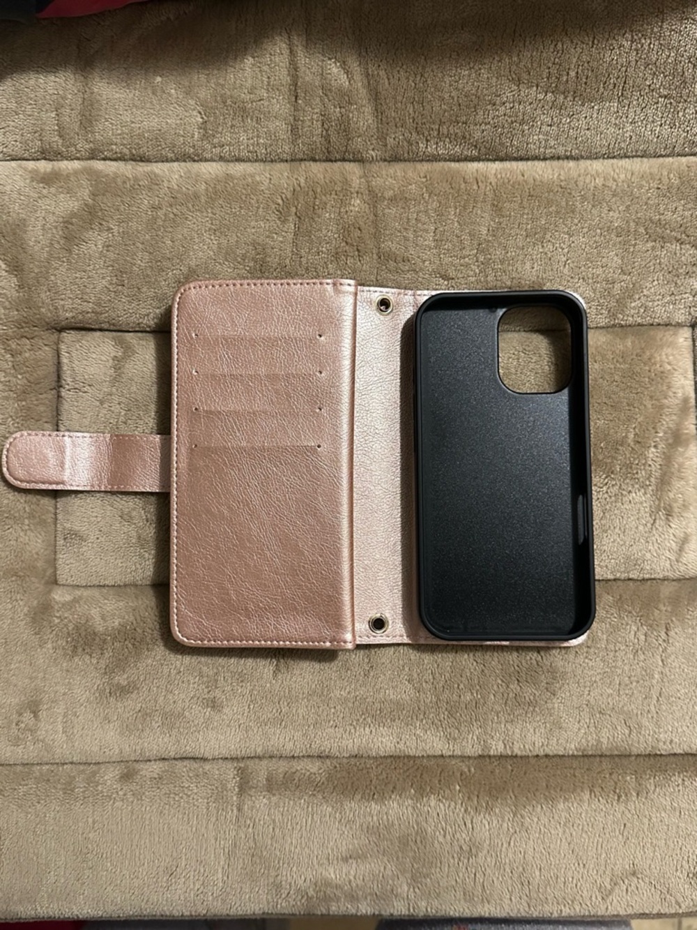 ✨ GLAM ON THE GO: The Ultimate 3-in-1 iPhone 16 Statement Wallet ✨